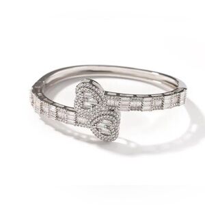 Heart Cubic Zirconia Bangle